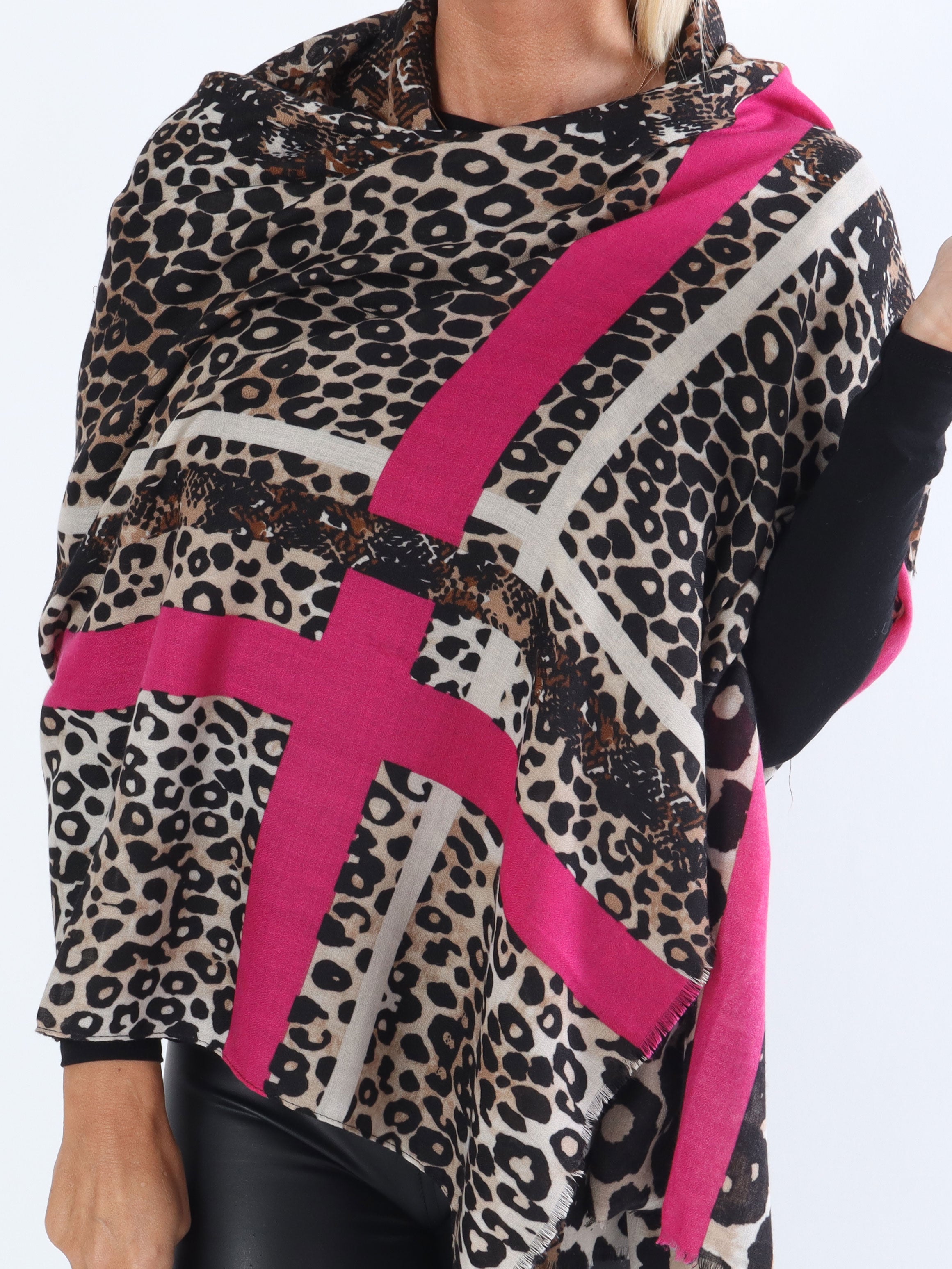 Ebba - Stort og lækkert tørklæde i dyreprint